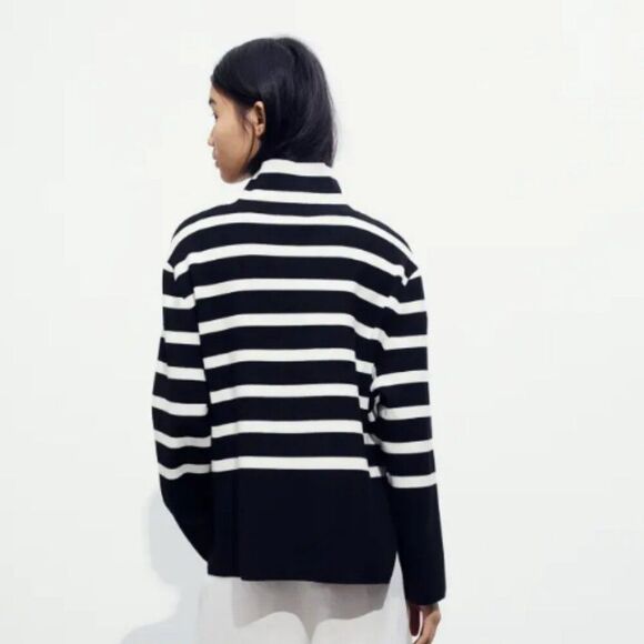 H&M Striped Mock Neck Sweater Black Cream Size M - Picture 12 of 12